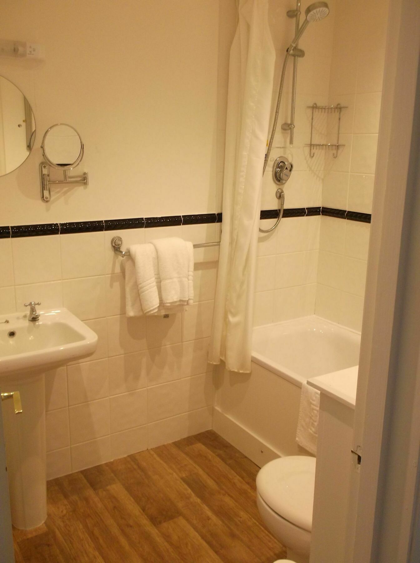 فندق Kitley House & Country Estate Brixton  المظهر الخارجي الصورة